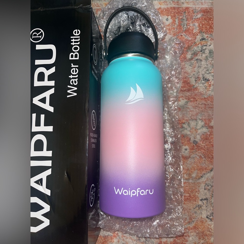 Water bottle